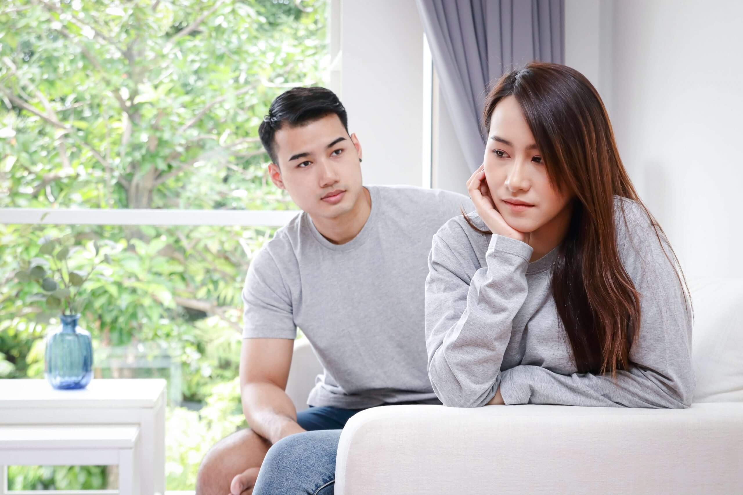Mua căn nhà đứng tên cùng bạn gái để sống chung nhưng hành động sau đó của em khiến tôi chết lặng- Ảnh 2. Mua căn nhà đứng tên cùng bạn gái để sống chung nhưng hành động sau đó của em khiến tôi chết lặng- Ảnh 2.