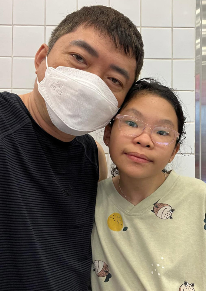 Diễn viên Kinh Quốc sum họp con gái sau thời gian xa cách vì vợ vướng vòng lao lý. - Ảnh 2.