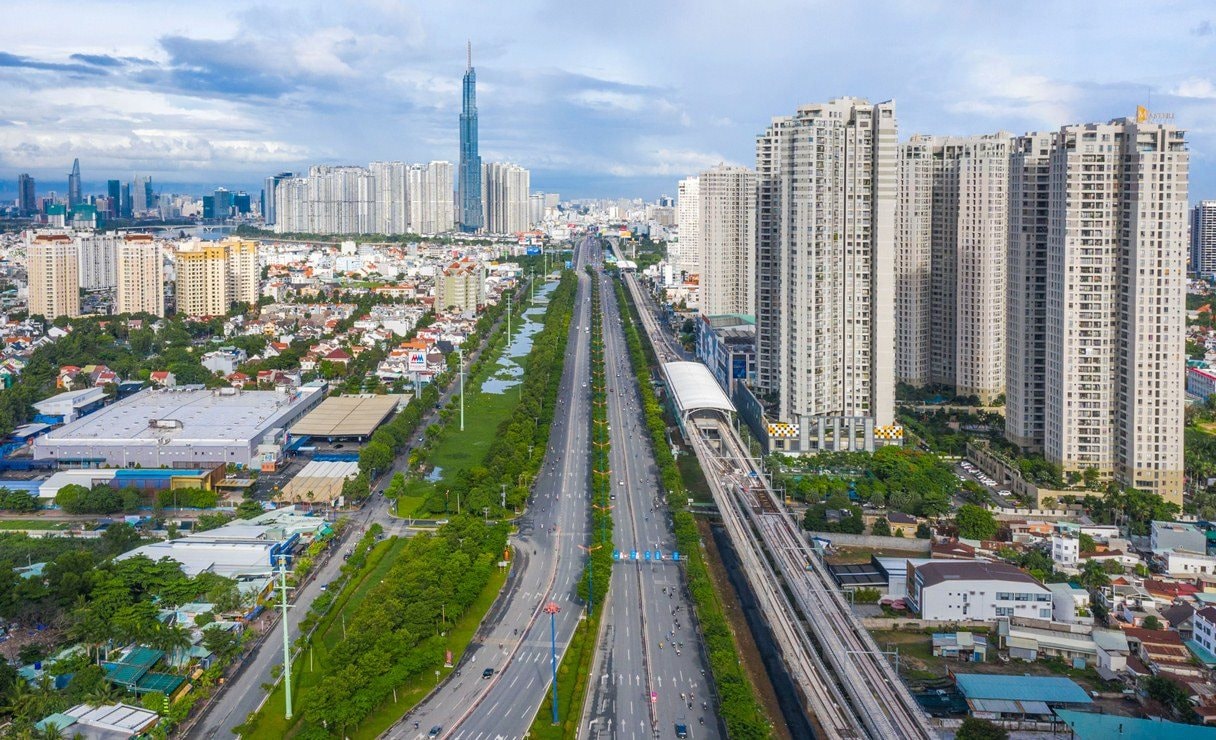 Sau hơn một năm 'dạo chơi' phía Bắc, giới đầu tư bất động sản bất ngờ 'Nam tiến' trở lại - Ảnh 2.