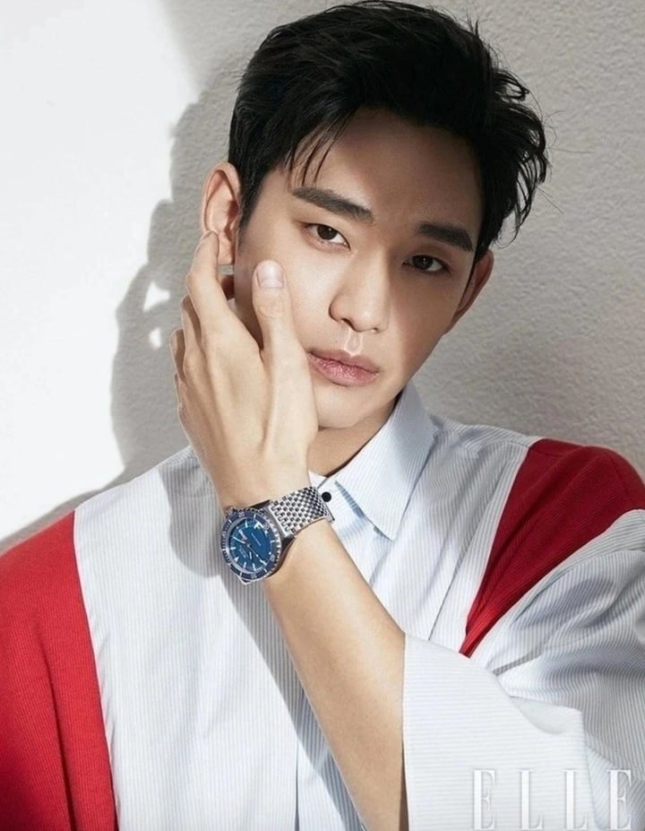 Kim Soo Hyun: Từ người mẫu nội y đến ông hoàng cát-sê và thần tượng sụp đổ - Ảnh 5.