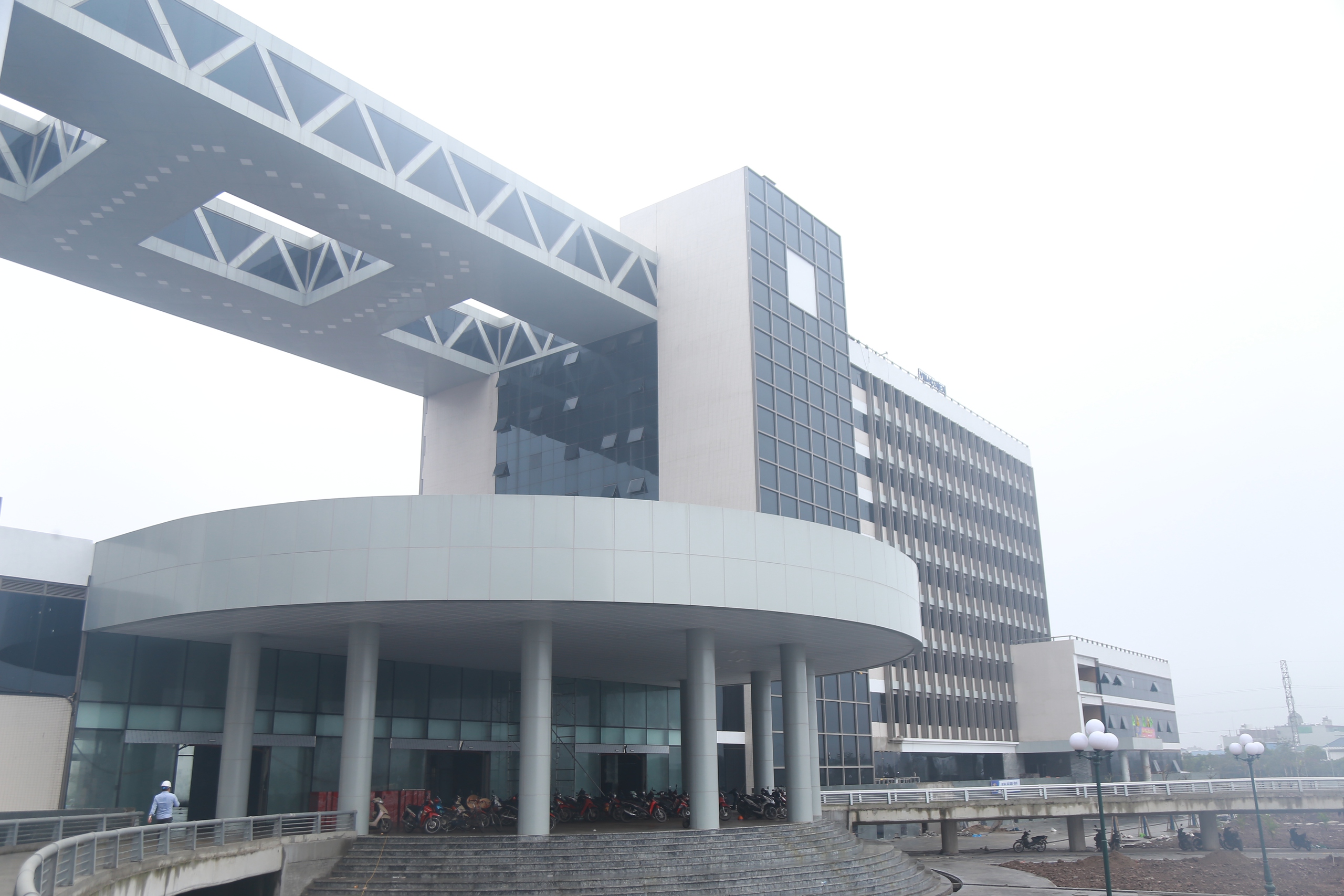 Thâm nhập bên trong Bệnh viện Đa khoa 700 giường ở Nam Định sắp hoàn thiện - Ảnh 16.