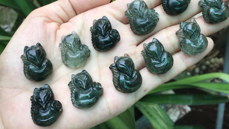 Cách đeo đá Hồ ly chuẩn phong thủy các chị em nên biết- Ảnh 4. Cách đeo đá Hồ ly chuẩn phong thủy các chị em nên biết- Ảnh 4.