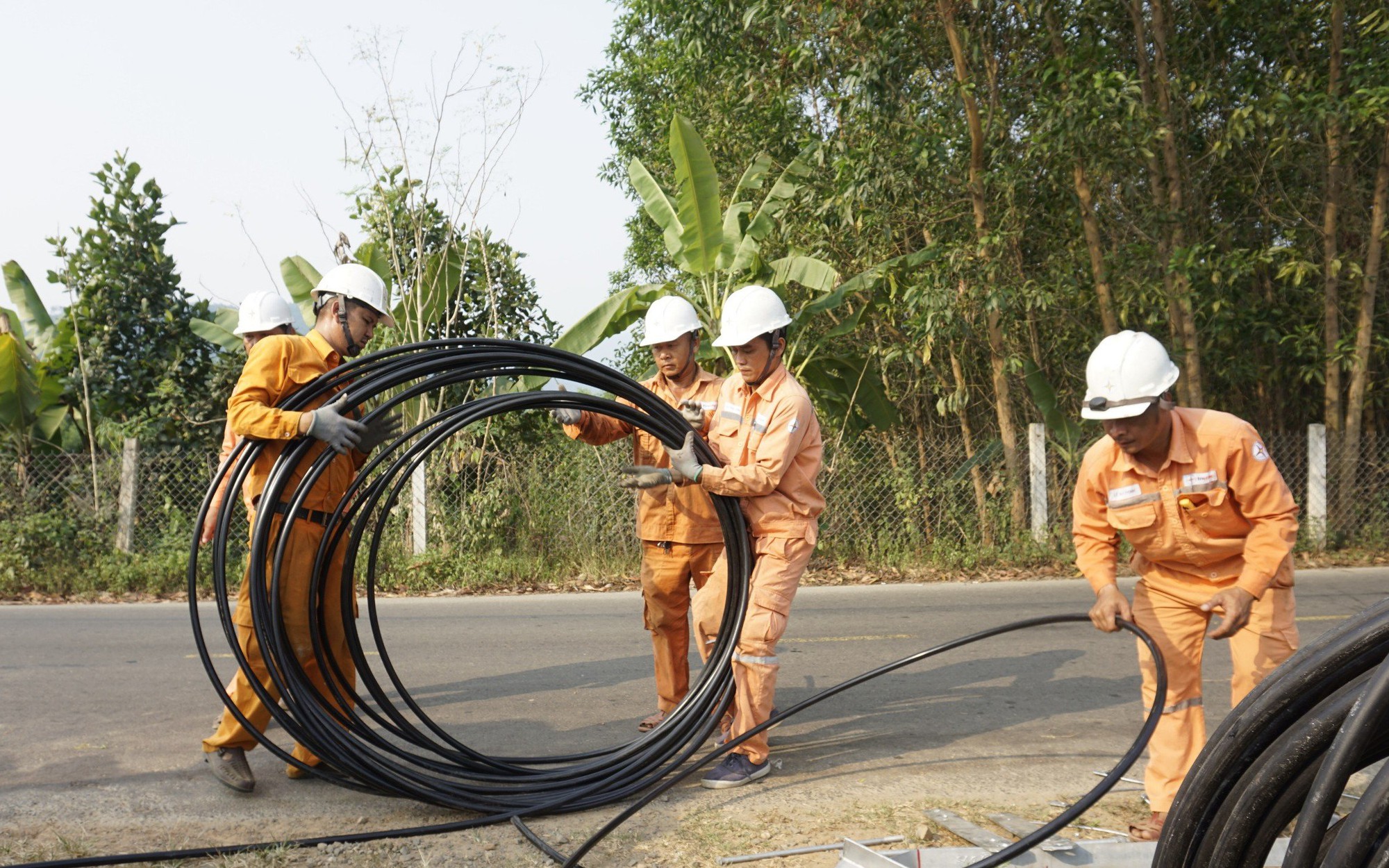 Lịch cúp điện Vĩnh Long từ ngày 17 - 23/3/2025: Cúp điện cả ngày nhiều khách hàng để sửa chữa