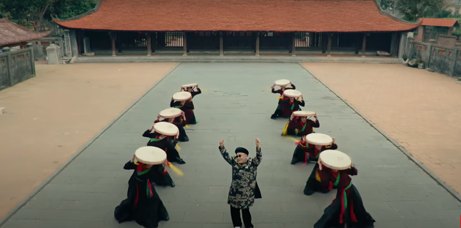 'Bắc Bling' của Hòa Minzy lọt top 2 trending sau hơn 10 tiếng phát hành- Ảnh 1.
