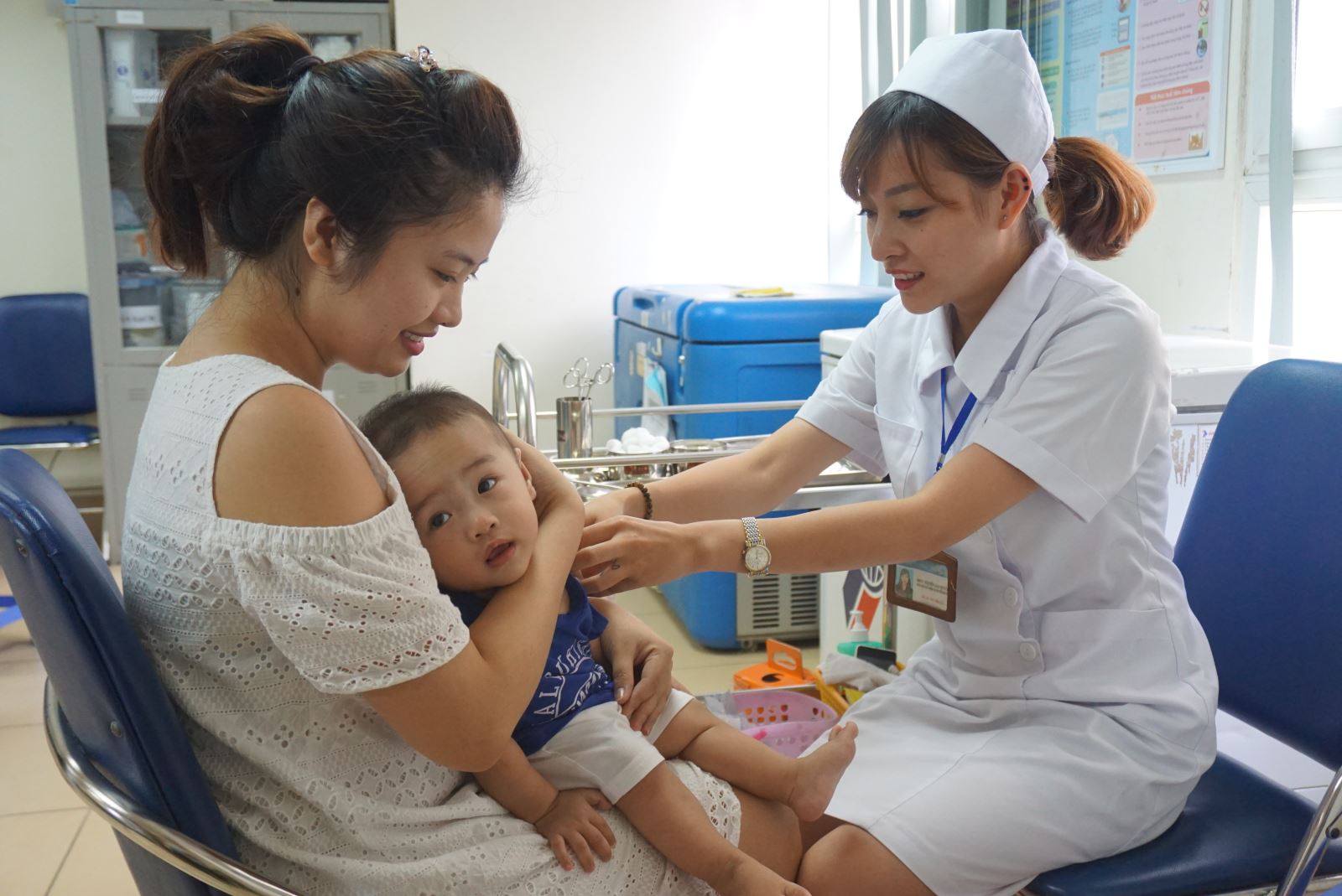 Triển khai tiêm bù cho trẻ chưa được tiêm đủ mũi vắc xin chứa thành phần sởi - Ảnh 2.
