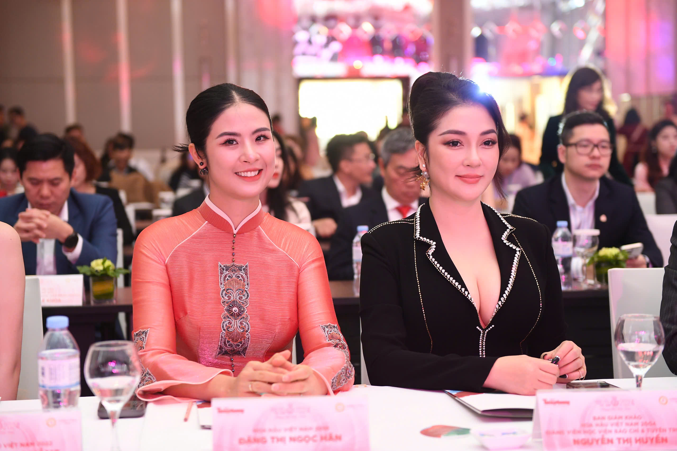 Hoa hậu Nguyễn Thị Huyền khoe vẻ đẹp gợi cảm tuổi 40 - Ảnh 7.