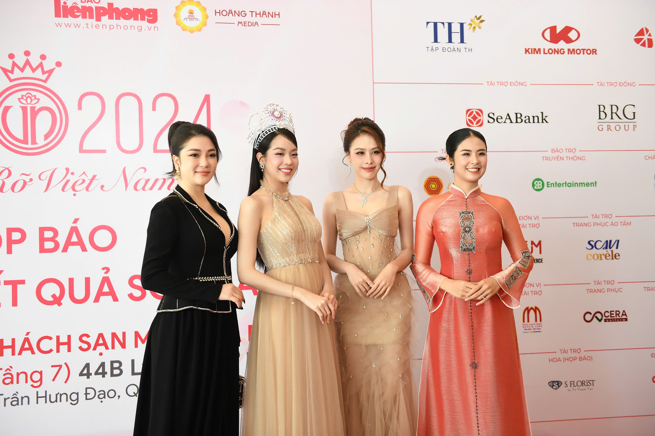 Hoa hậu Nguyễn Thị Huyền khoe vẻ đẹp gợi cảm tuổi 40 - Ảnh 8.