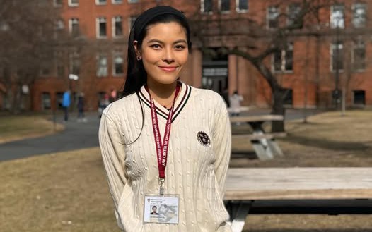 Giữa ồn ào ‘mập mờ’ học ở Đại học Harvard, Á hậu Lê Phương Thảo lên tiếng nhưng vẫn vòng vo 