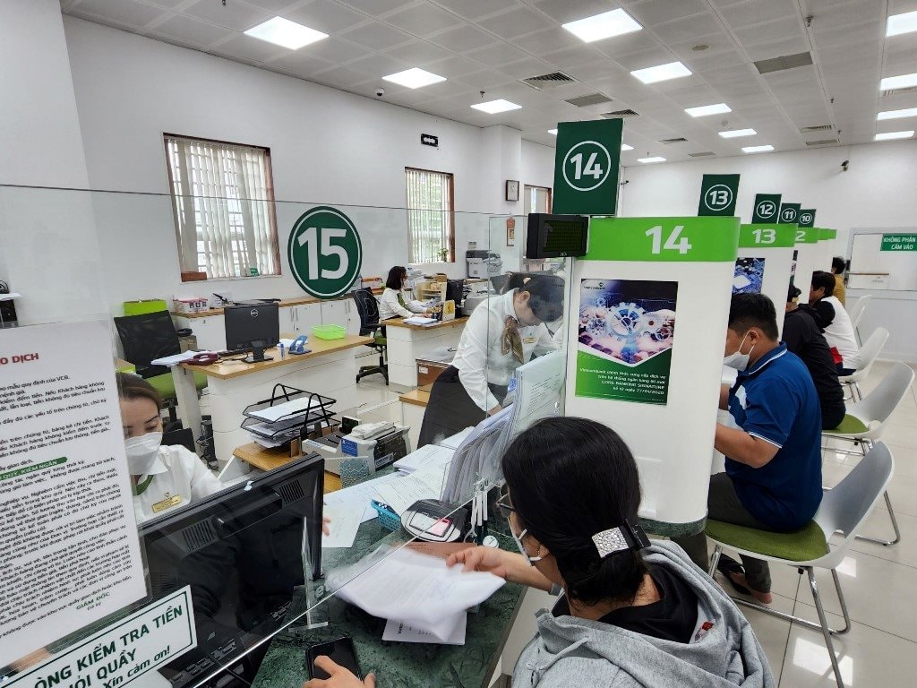 Tài khoản ngân hàng mở tại Vietcombank, BIDV, Techcombank... sẽ bị đóng nếu không đủ điều kiện này- Ảnh 2.