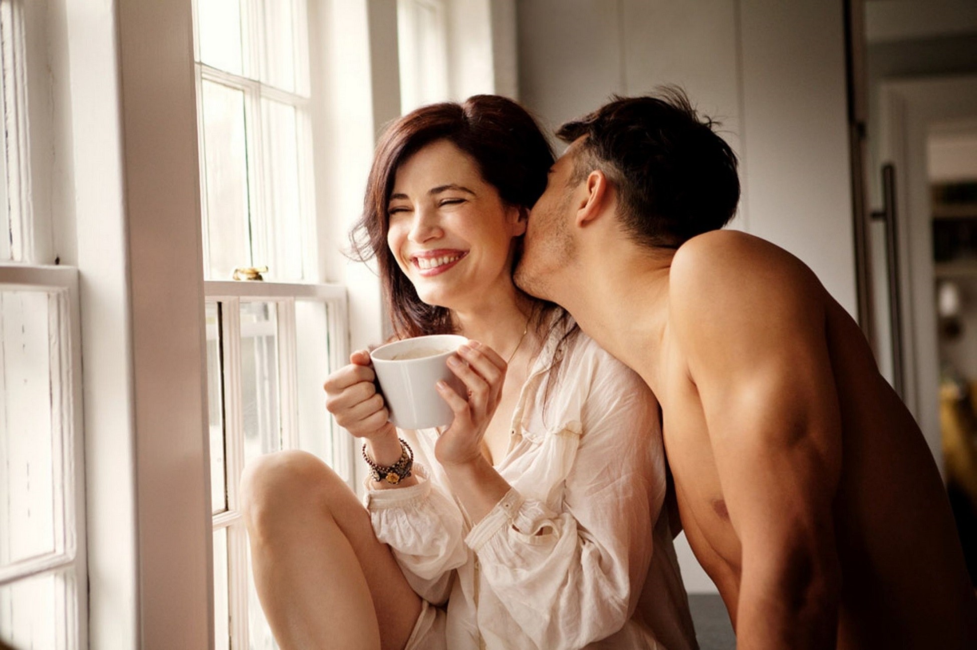 Bố mẹ vợ qua đời rồi cũng không yên với con rể cuồng ghen- Ảnh 2. Bố mẹ vợ qua đời rồi cũng không yên với con rể cuồng ghen- Ảnh 2.