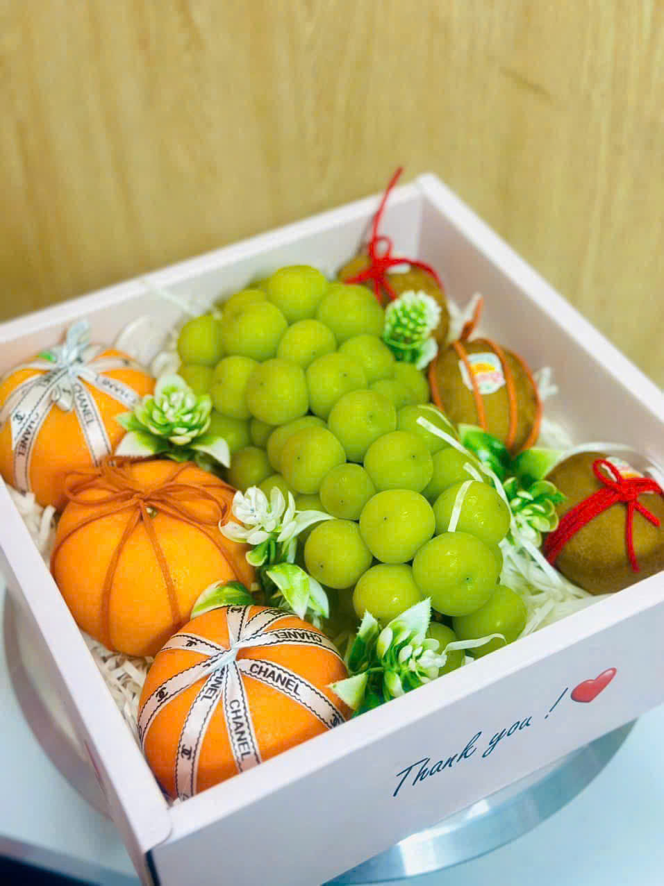 Hoa tươi, giỏ trái cây giá vài trăm ngàn đồng hút khách cận ngày Quốc tế Phụ nữ (8/3)- Ảnh 20.
