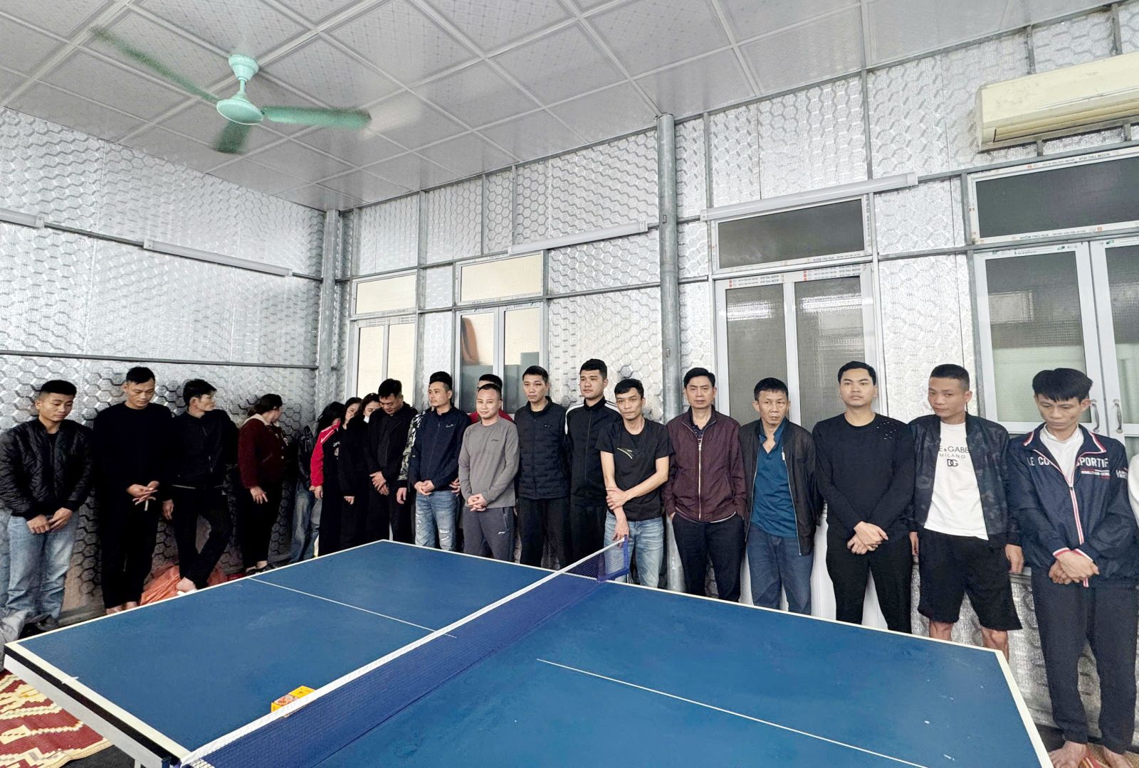 Thanh Hóa: Phá sới bạc quy mô lớn tại quán hát- Ảnh 2. Thanh Hóa: Phá sới bạc quy mô lớn tại quán hát- Ảnh 2.