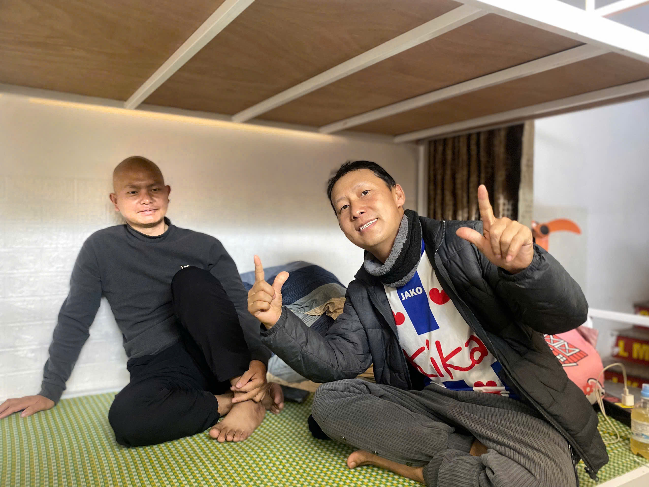 Người phụ nữ chi hàng trăm triệu xây dựng nhà trọ '0 đồng' - Ảnh 4.