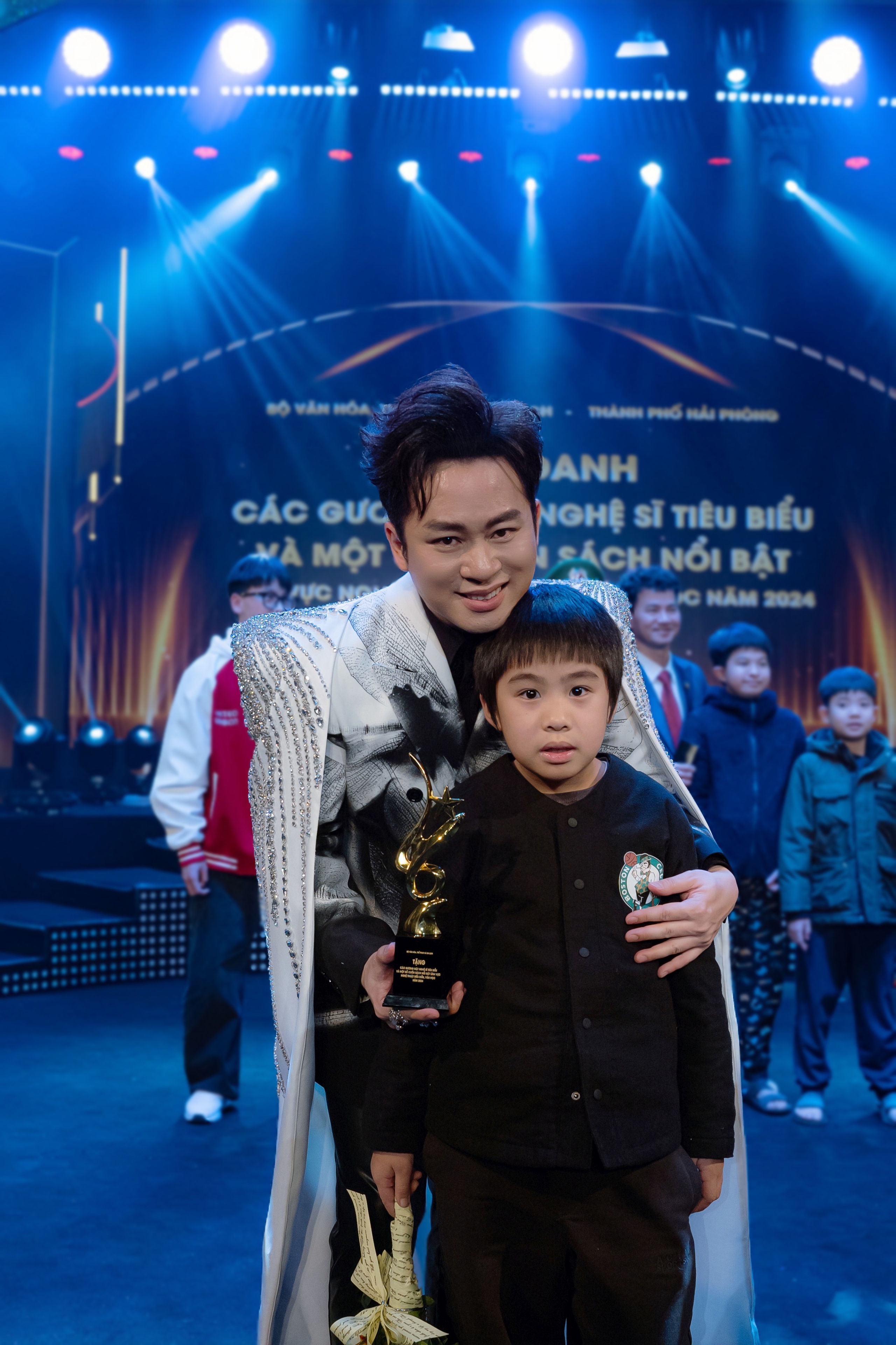 Cảm động dòng viết của bố ruột Tùng Dương gửi cho con trai khi đi lao động ở nước ngoài- Ảnh 3.