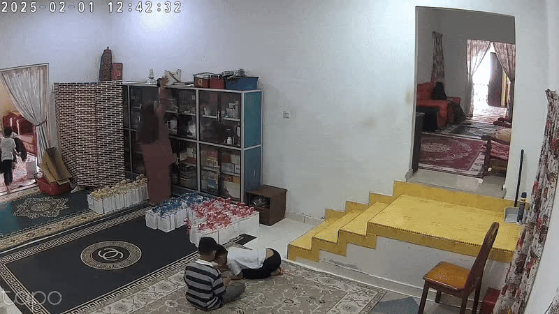 Người phụ nữ giả vờ là khách dự cưới, lấy trộm số tiền trị giá 14 triệu đồng- Ảnh 1. Người phụ nữ giả vờ là khách dự cưới, lấy trộm số tiền trị giá 14 triệu đồng- Ảnh 1.