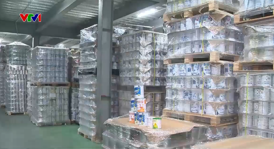 Vụ gần 600 loại sữa bột giả: Bộ Công thương không cấp phép, quản lý trực tiếp sữa bột giả của các công ty vi phạm?- Ảnh 2. Vụ gần 600 loại sữa bột giả: Bộ Công thương không cấp phép, quản lý trực tiếp sữa bột giả của các công ty vi phạm?- Ảnh 2.