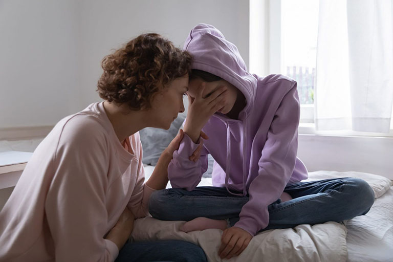 Trầm cảm ở tuổi vị thành niên: 'Ngòi nổ' âm thầm hủy hoại tâm hồn trẻ - Ảnh 5.