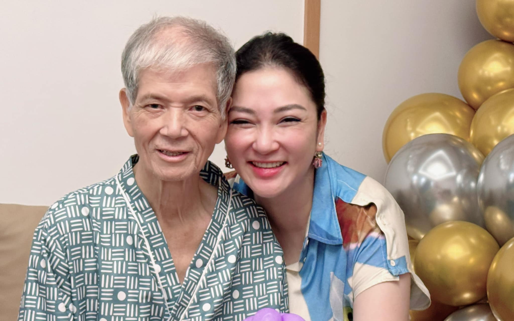 Bạn bè, đồng nghiệp chia buồn với nỗi đau của Hoa hậu Việt Nam Nguyễn Thị Huyền