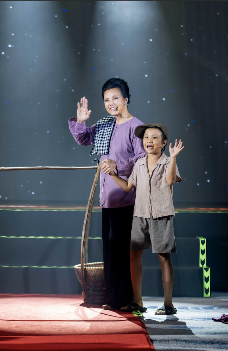 'Mỹ nhân Sài Gòn' Kiều Chinh: '68 năm qua nghệ thuật nuôi sống tôi' - Ảnh 2.