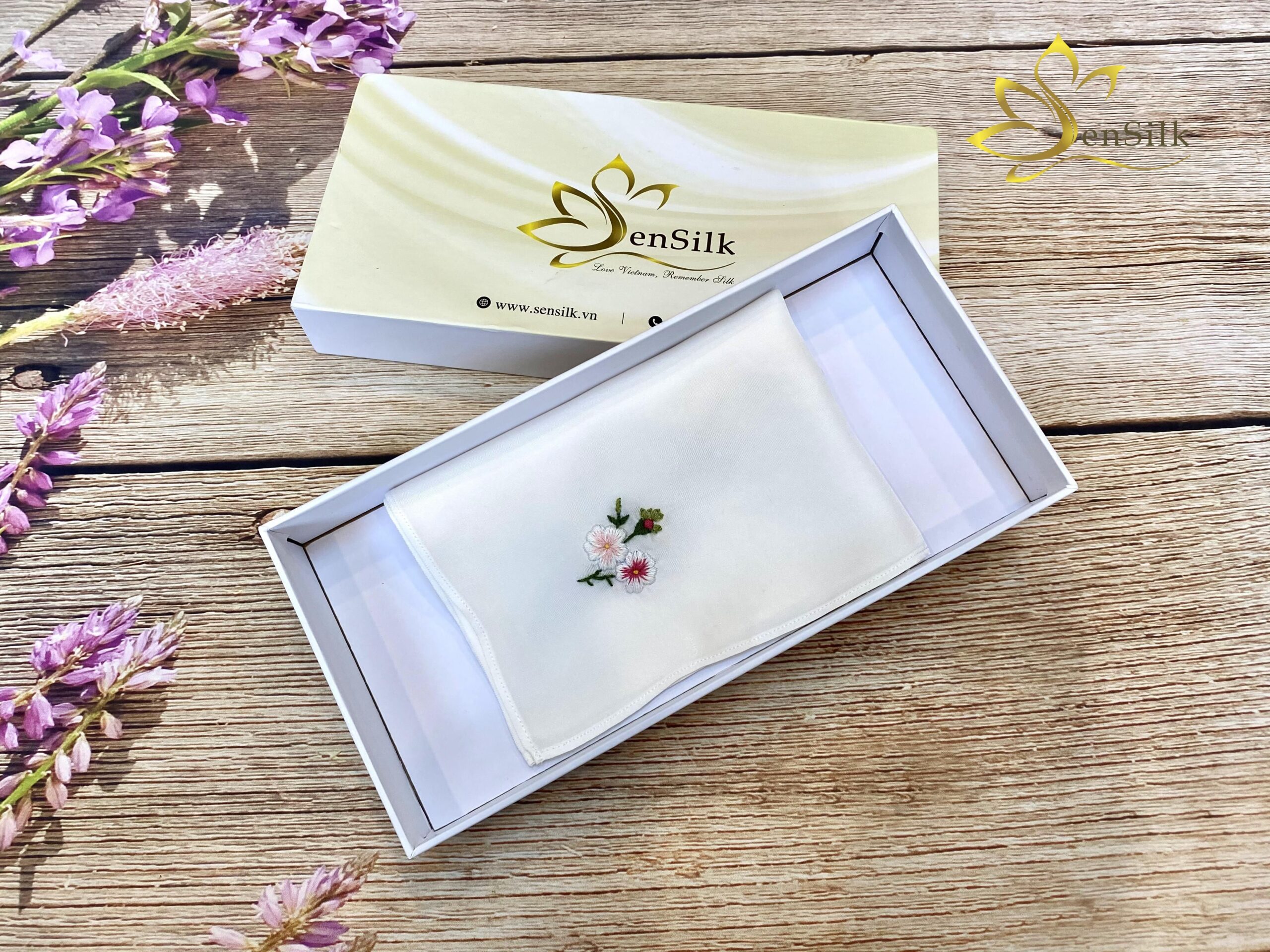 Những vật phẩm tốt cho công danh, tài lộc nên đặt trong phòng làm việc- Ảnh 4.