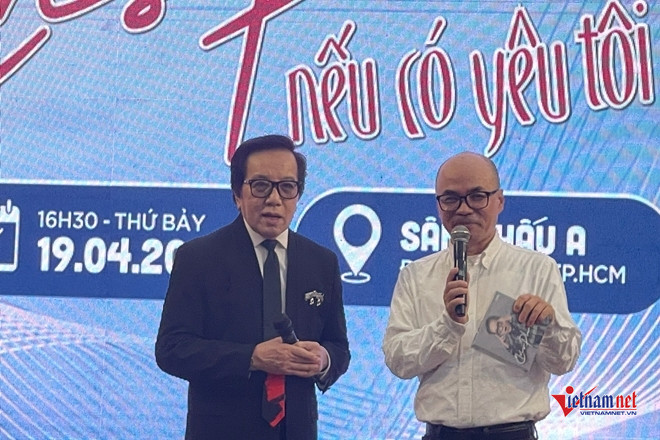 Danh ca Elvis Phương 80 tuổi vẫn hát máu lửa, kể chuyện tình lãng mạn với vợ - Ảnh 1. Danh ca Elvis Phương 80 tuổi vẫn hát máu lửa, kể chuyện tình lãng mạn với vợ - Ảnh 1.