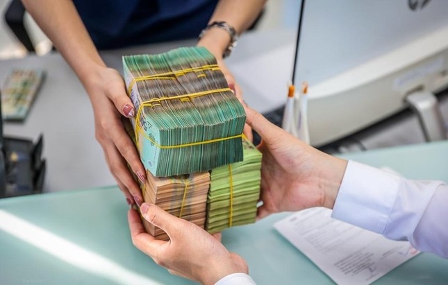 Ngân hàng nào đang có lãi 6% kỳ hạn 12 tháng: Gửi 500 triệu đồng tiết kiệm có lãi ra sao?- Ảnh 2.