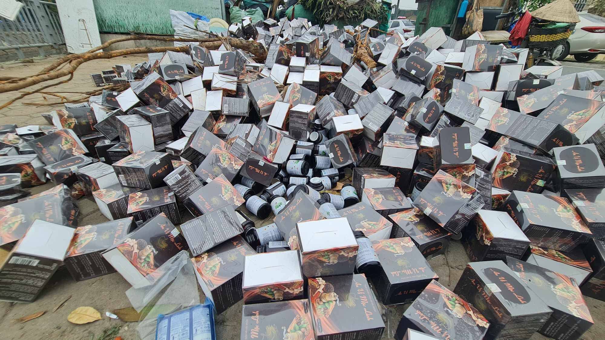 Sự việc hàng ngàn TPBVSK An Vị Mộc Linh vứt ở vỉa hè: Rác thải y tế sẽ được xử lý như thế nào? - Ảnh 2.