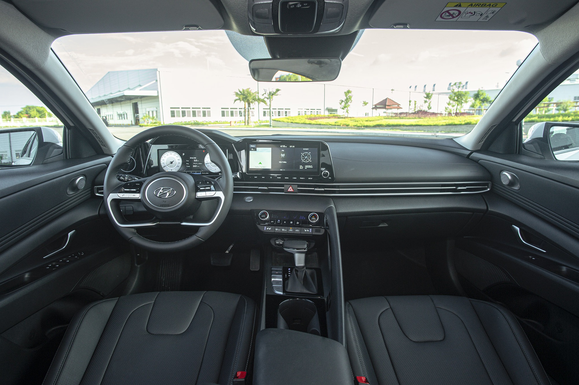 Xe sedan hạng C giá rẻ dưới 600 triệu đồng, có loại thậm chí thấp hơn cả xe hạng B: Chọn Kia K3 hay MG New MG5 ?- Ảnh 7. Xe sedan hạng C giá rẻ dưới 600 triệu đồng, có loại thậm chí thấp hơn cả xe hạng B: Chọn Kia K3 hay MG New MG5 ?- Ảnh 7.
