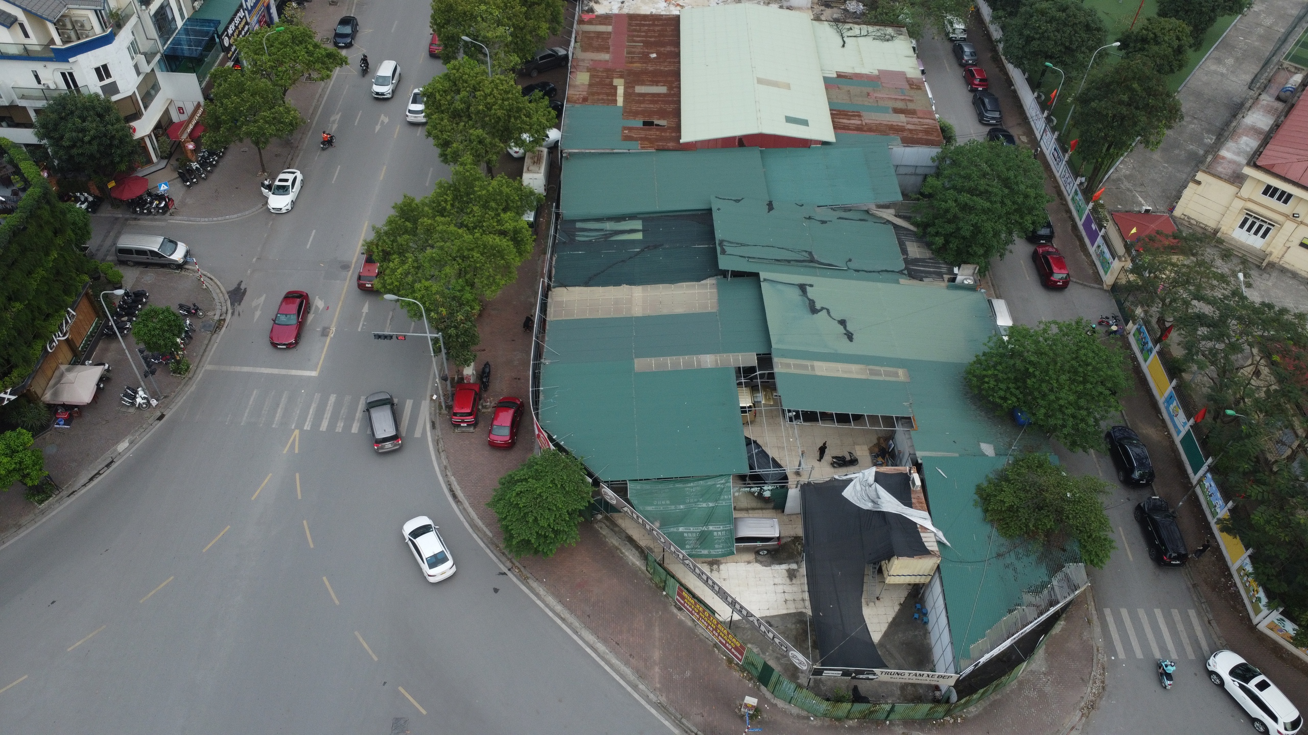 Hà Nội: 'Đất vàng' ở KĐT Nam Trung Yên vẫn bị chiếm dụng làm nơi kinh doanh trái phép- Ảnh 13.