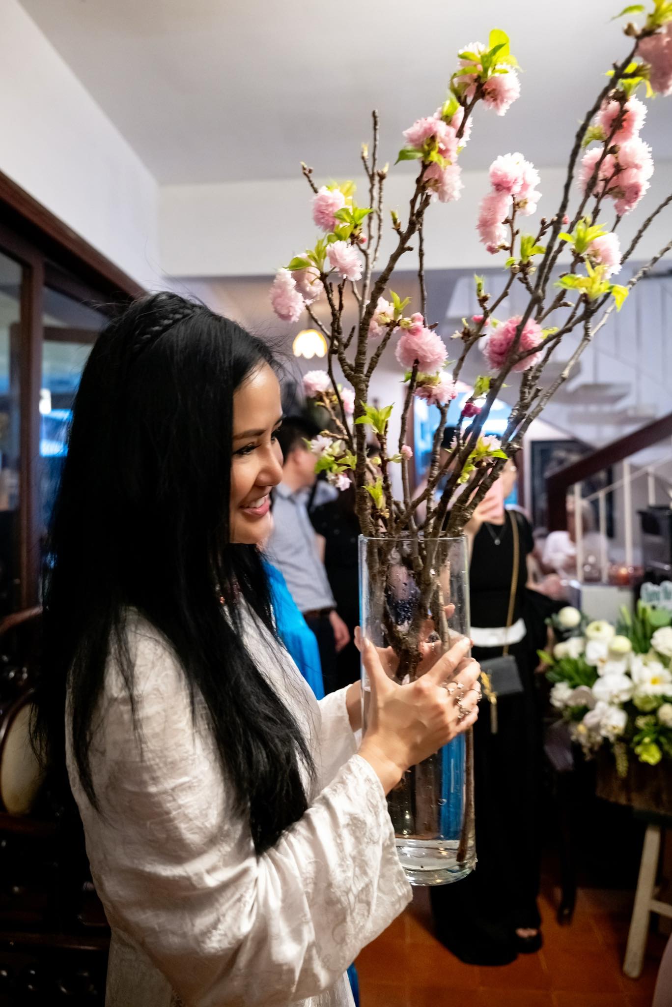 Thông tin mới nhất về Diva Hồng Nhung sau điều trị ung thư: Xuất hiện đầy lạc quan, người hâm mộ bày tỏ mong muốn một điều- Ảnh 5.