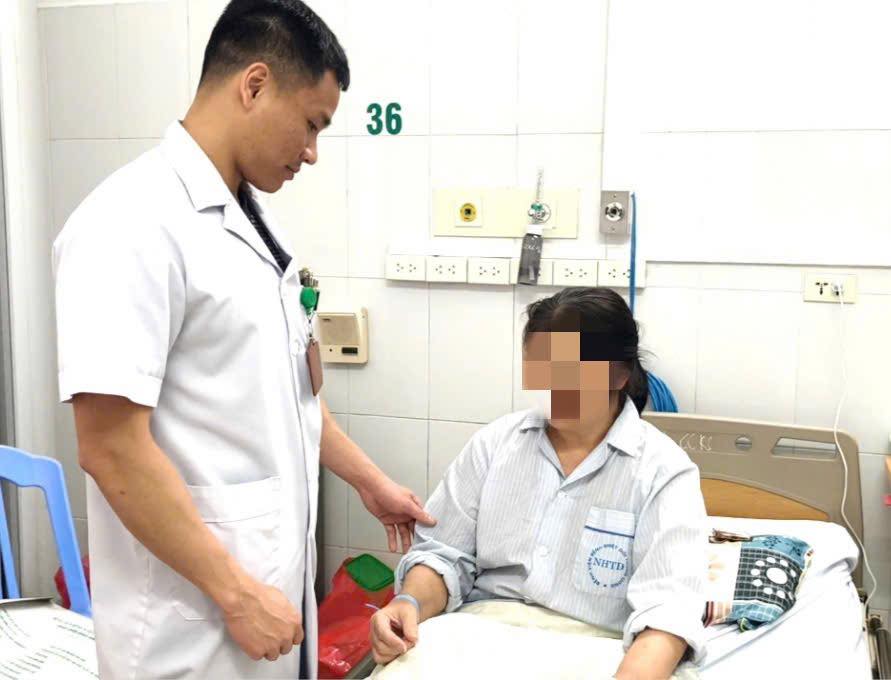 Người phụ nữ 48 tuổi ở Thái Bình phát hiện bệnh ung thư vô cùng hiếm gặp từ dấu hiệu nhiều người Việt mắc phải - Ảnh 2.