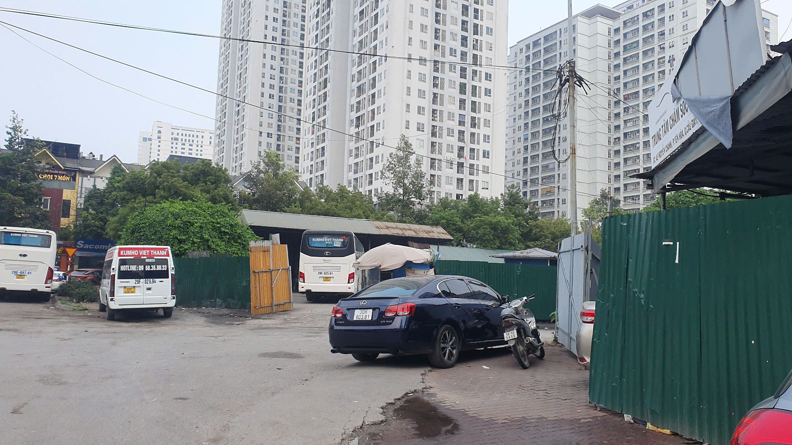 Hà Nội: 'Đất vàng' ở KĐT Nam Trung Yên vẫn bị chiếm dụng làm nơi kinh doanh trái phép- Ảnh 11.