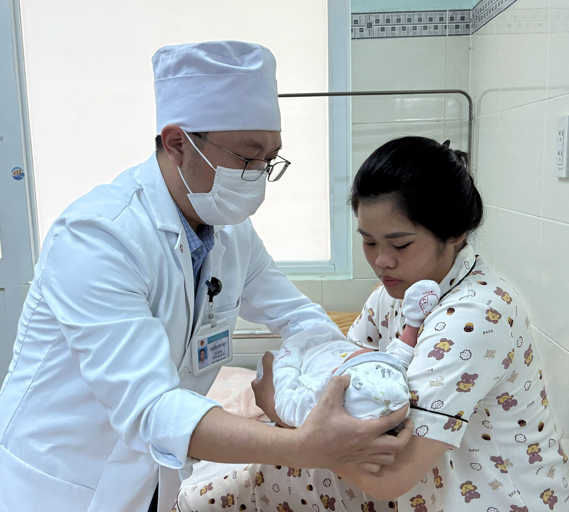 Lâm Đồng đẩy mạnh hoạt động sàng lọc dị tật bẩm sinh, nâng cao chất lượng dân số - Ảnh 1. Lâm Đồng đẩy mạnh hoạt động sàng lọc dị tật bẩm sinh, nâng cao chất lượng dân số - Ảnh 1.