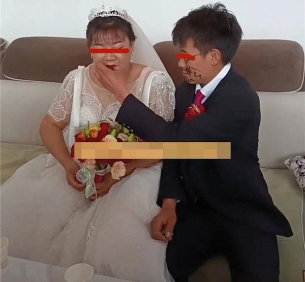 Nàng dâu U50 khiến bố mẹ chồng 'quay xe': Từng ly hôn, nuôi con riêng, thân phận thật mới là điều khiến tất cả im lặng - Ảnh 1. Nàng dâu U50 khiến bố mẹ chồng 'quay xe': Từng ly hôn, nuôi con riêng, thân phận thật mới là điều khiến tất cả im lặng - Ảnh 1.