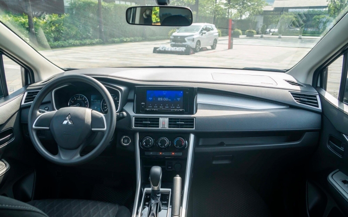 Giá lăn bánh Mitsubishi Xpander mới nhất giảm sốc, rẻ chưa từng có, chỉ nhỉnh hơn Kia Morning, Hyundai Grand i10