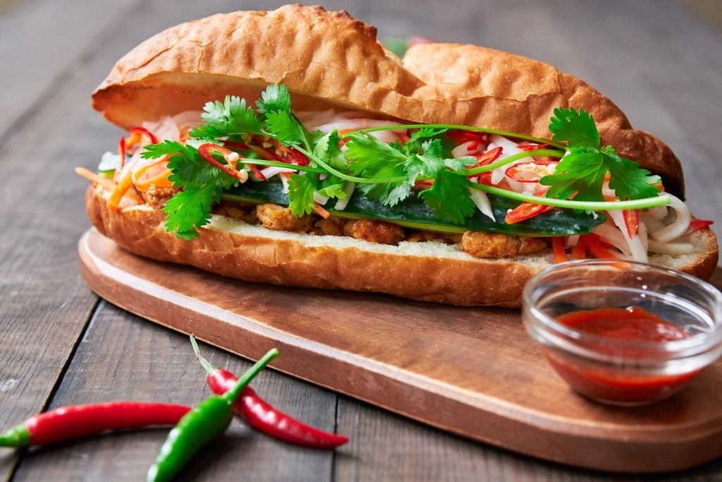 Loạt món ngon đặc sản phải thử khi tới Hà Nội dịp nghỉ lễ 30/4 -1/5- Ảnh 5. Loạt món ngon đặc sản phải thử khi tới Hà Nội dịp nghỉ lễ 30/4 -1/5- Ảnh 5.