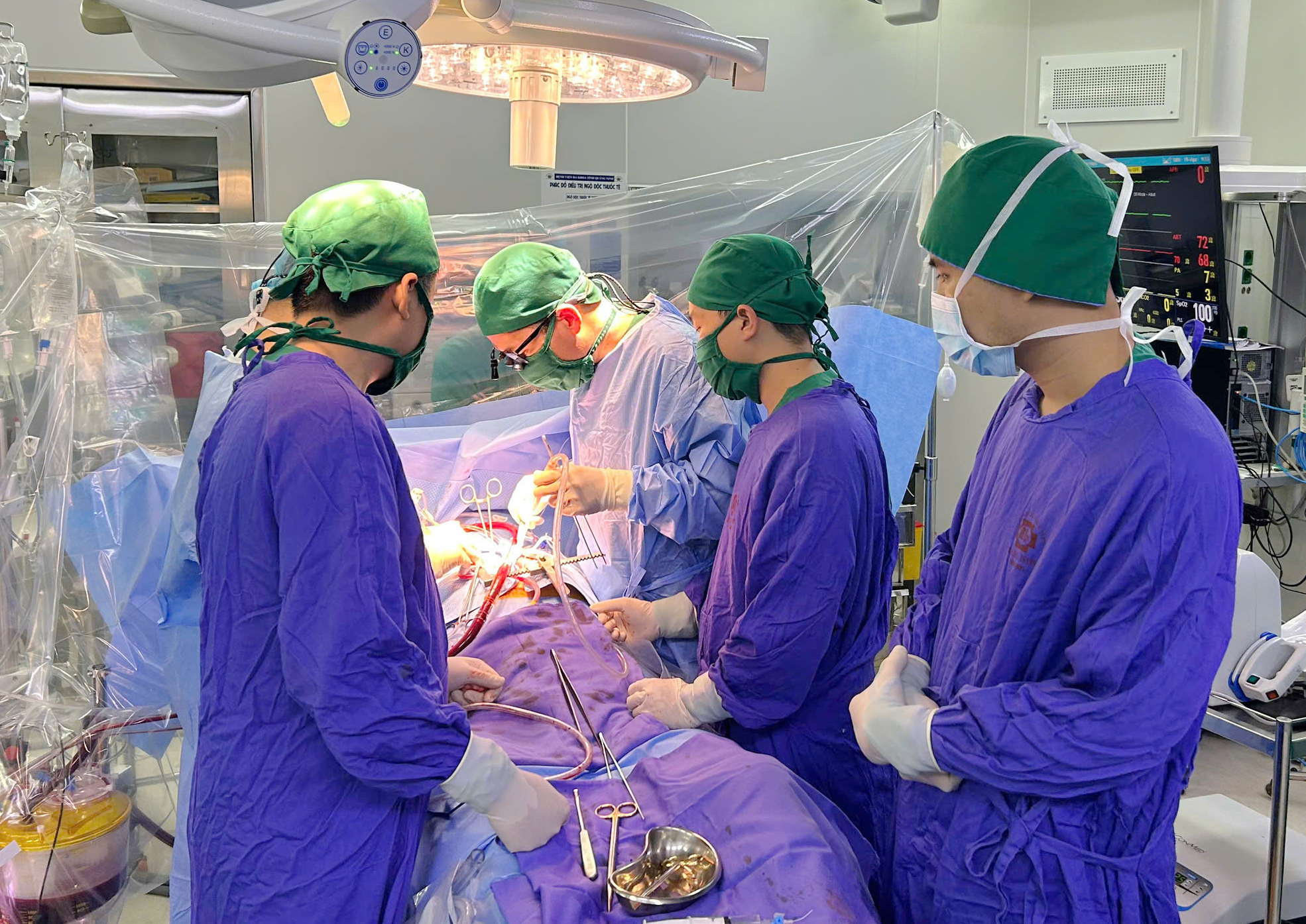 Liên tiếp 4 bệnh nhân nhập viện vì bệnh tim ở Quảng Ninh đều có dấu hiệu rất nhiều người Việt bỏ qua - Ảnh 2.