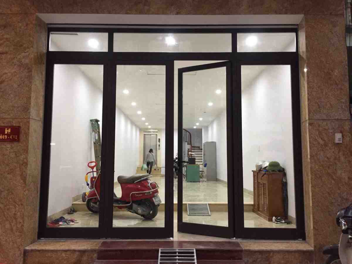 Cách lựa chọn chất liệu cửa chính hợp phong thủy khi xây nhà, sửa nhà- Ảnh 4.