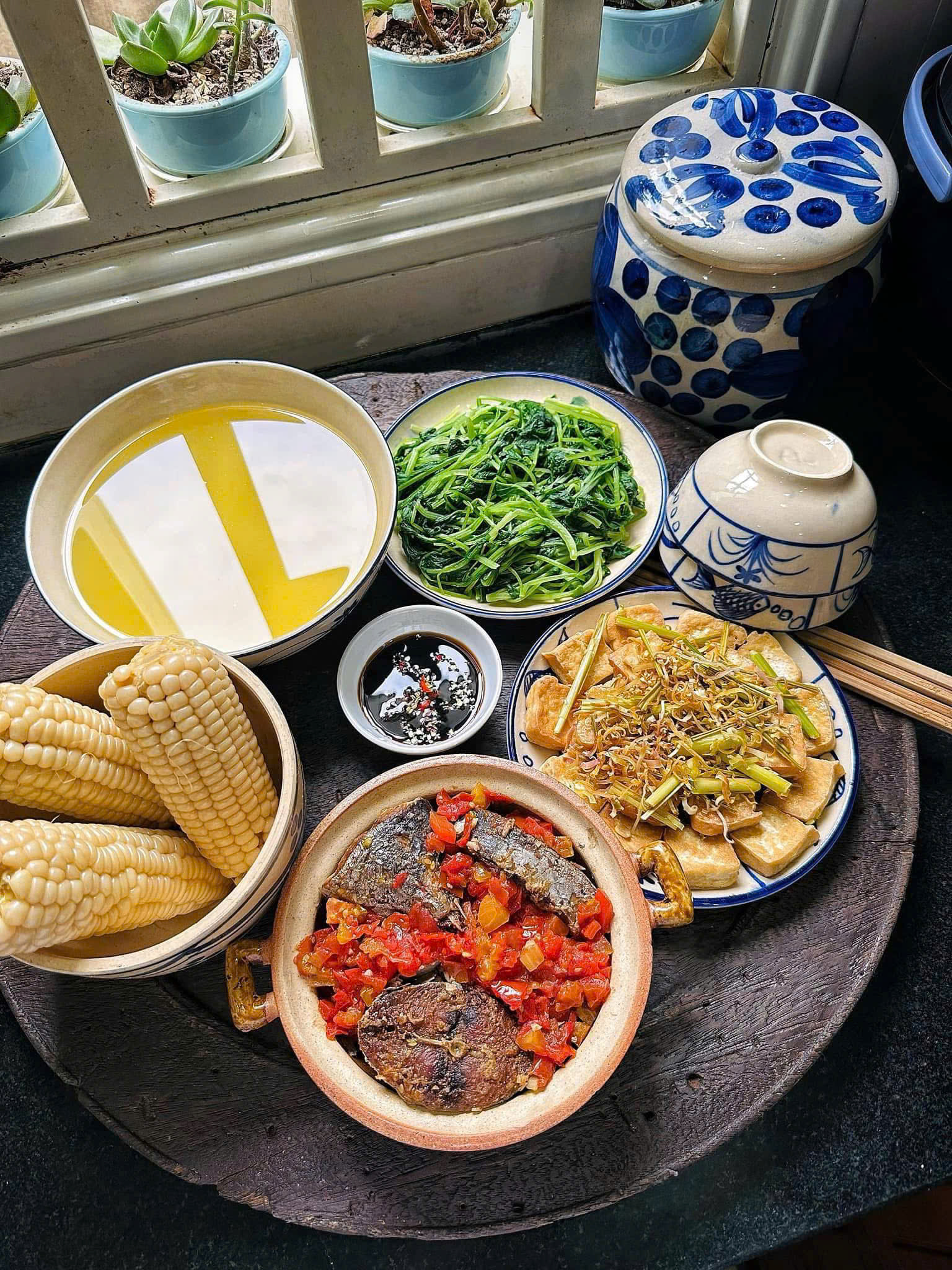 13 mâm cơm gia đình đơn giản mà ngon 'hết nước chấm', ai nhìn cũng muốn về nhà ăn cơm mẹ nấu- Ảnh 13.