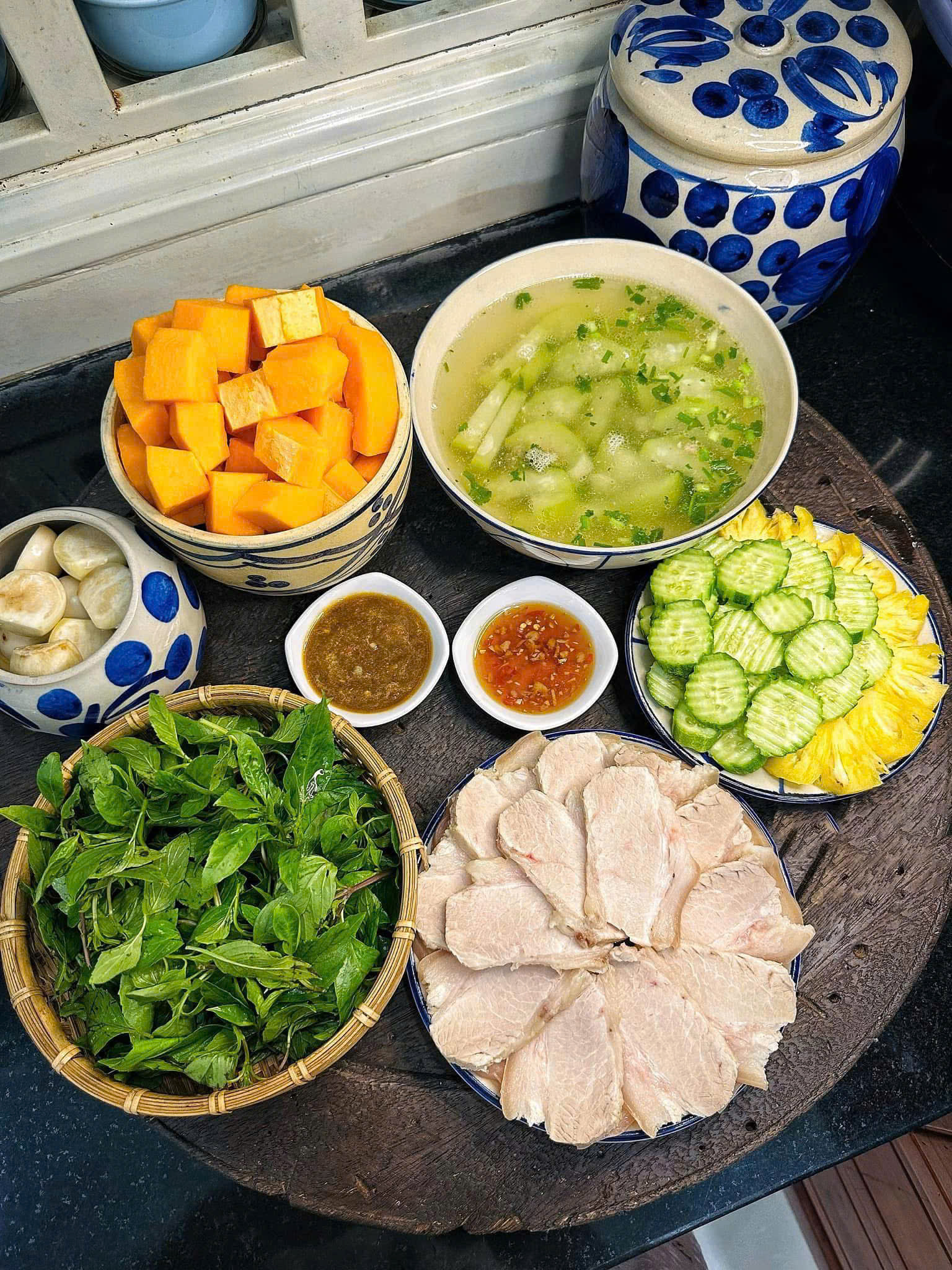 13 mâm cơm gia đình đơn giản mà ngon 'hết nước chấm', ai nhìn cũng muốn về nhà ăn cơm mẹ nấu- Ảnh 7.