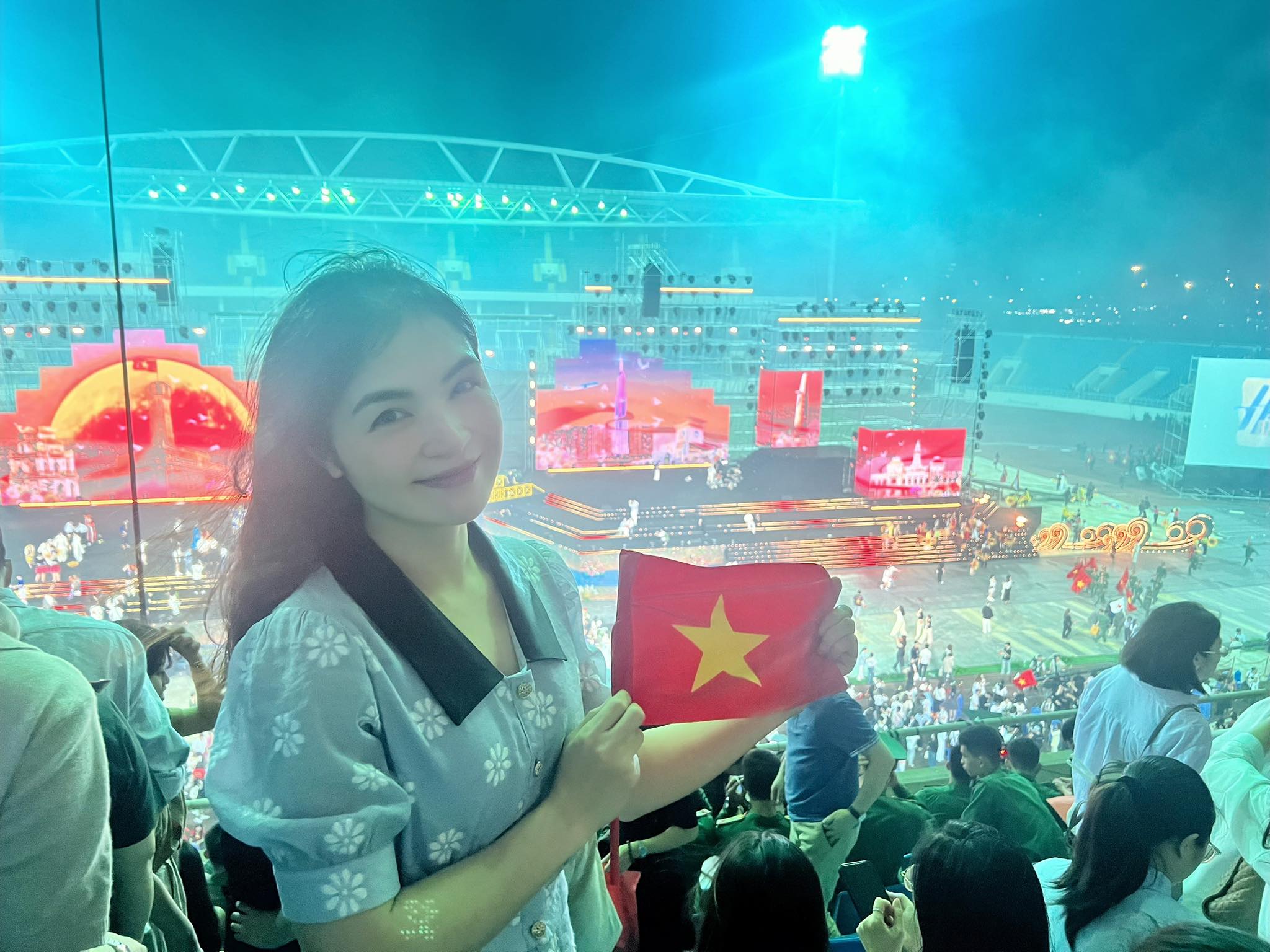 Nữ MC quê Bắc Ninh là chị gái ruột Hòa Minzy, nhan sắc 'cực phẩm', đời tư kín tiếng- Ảnh 2.