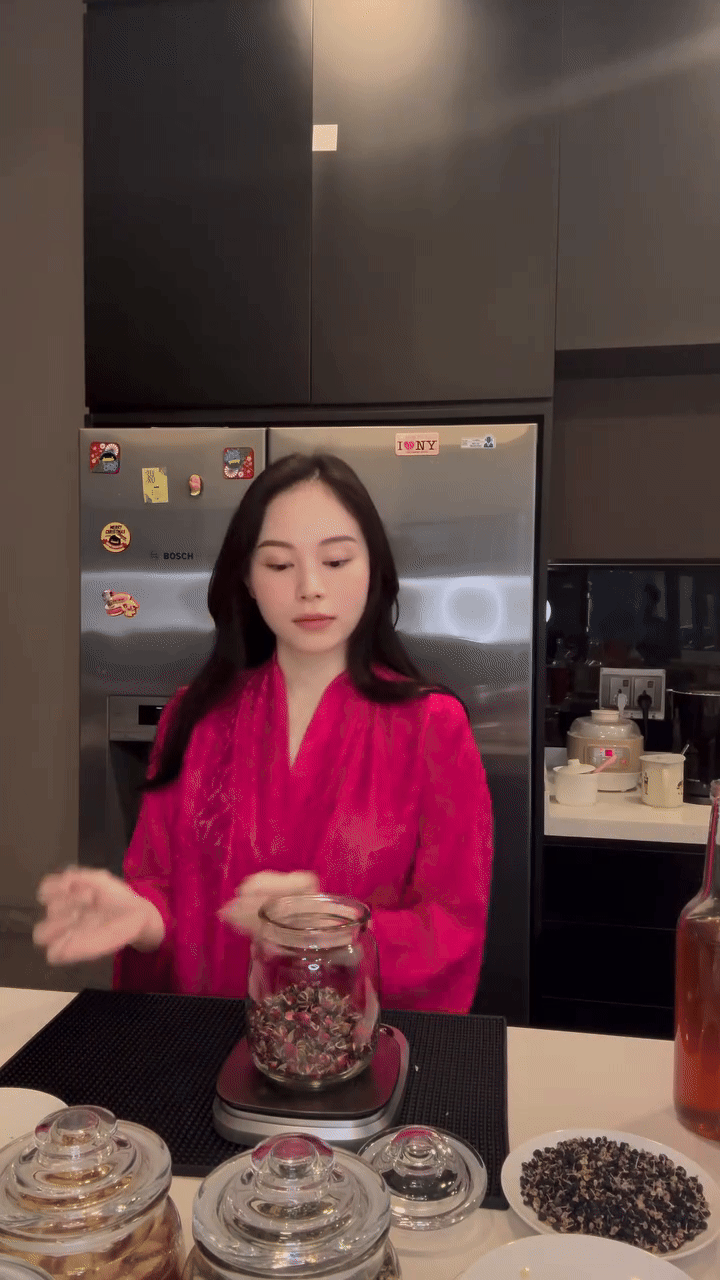 Làm dâu nhà tỷ phú, Tăng Thanh Hà - Linh Rin sống trong cơ ngơi khủng, nhiều người mơ ước- Ảnh 38. Làm dâu nhà tỷ phú, Tăng Thanh Hà - Linh Rin sống trong cơ ngơi khủng, nhiều người mơ ước- Ảnh 38.
