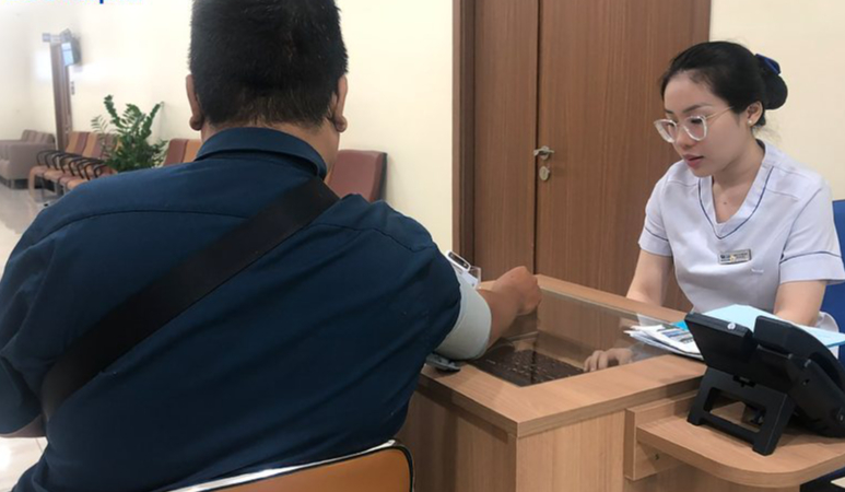 Người đàn ông mắc bệnh gút tăng 20kg thừa nhận một sai lầm mà rất nhiều người Việt mắc phải - Ảnh 2.