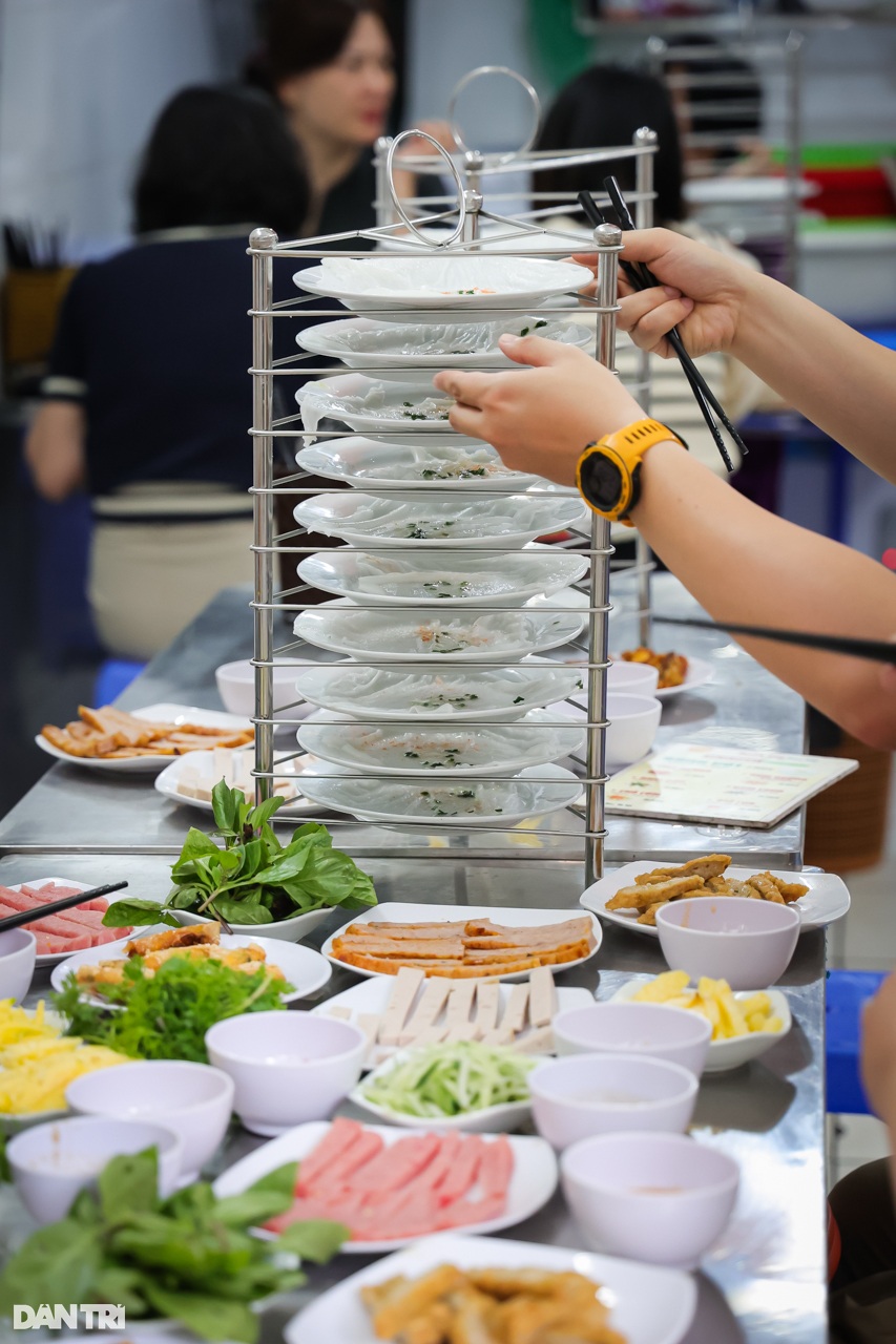 Loạt món ngon đặc sản phải thử khi tới Hà Nội dịp nghỉ lễ 30/4 -1/5- Ảnh 2. Loạt món ngon đặc sản phải thử khi tới Hà Nội dịp nghỉ lễ 30/4 -1/5- Ảnh 2.