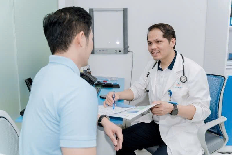 Người đàn ông đau đầu âm ỉ, tổn thương não vì món ăn khoái khẩu của nhiều người Việt - Ảnh 1.