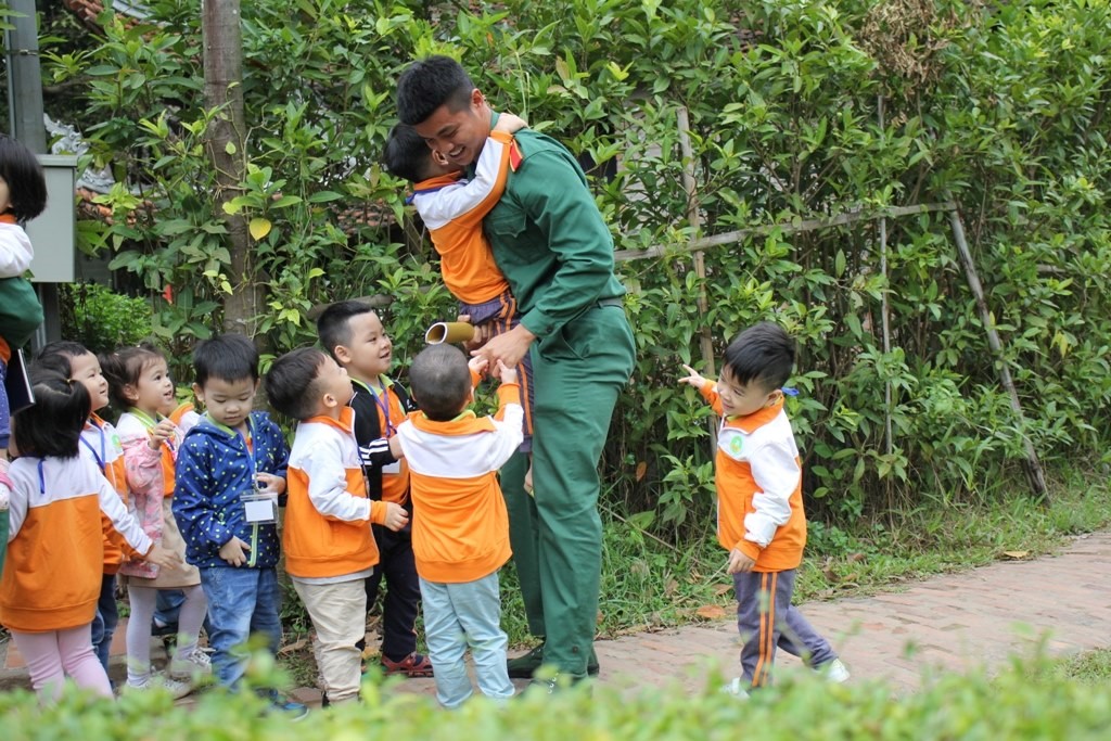 Trường Mầm non VSK Thăng Long ươm mầm tình yêu nước từ những trải nghiệm đầu đời- Ảnh 10. Trường Mầm non VSK Thăng Long ươm mầm tình yêu nước từ những trải nghiệm đầu đời- Ảnh 10.