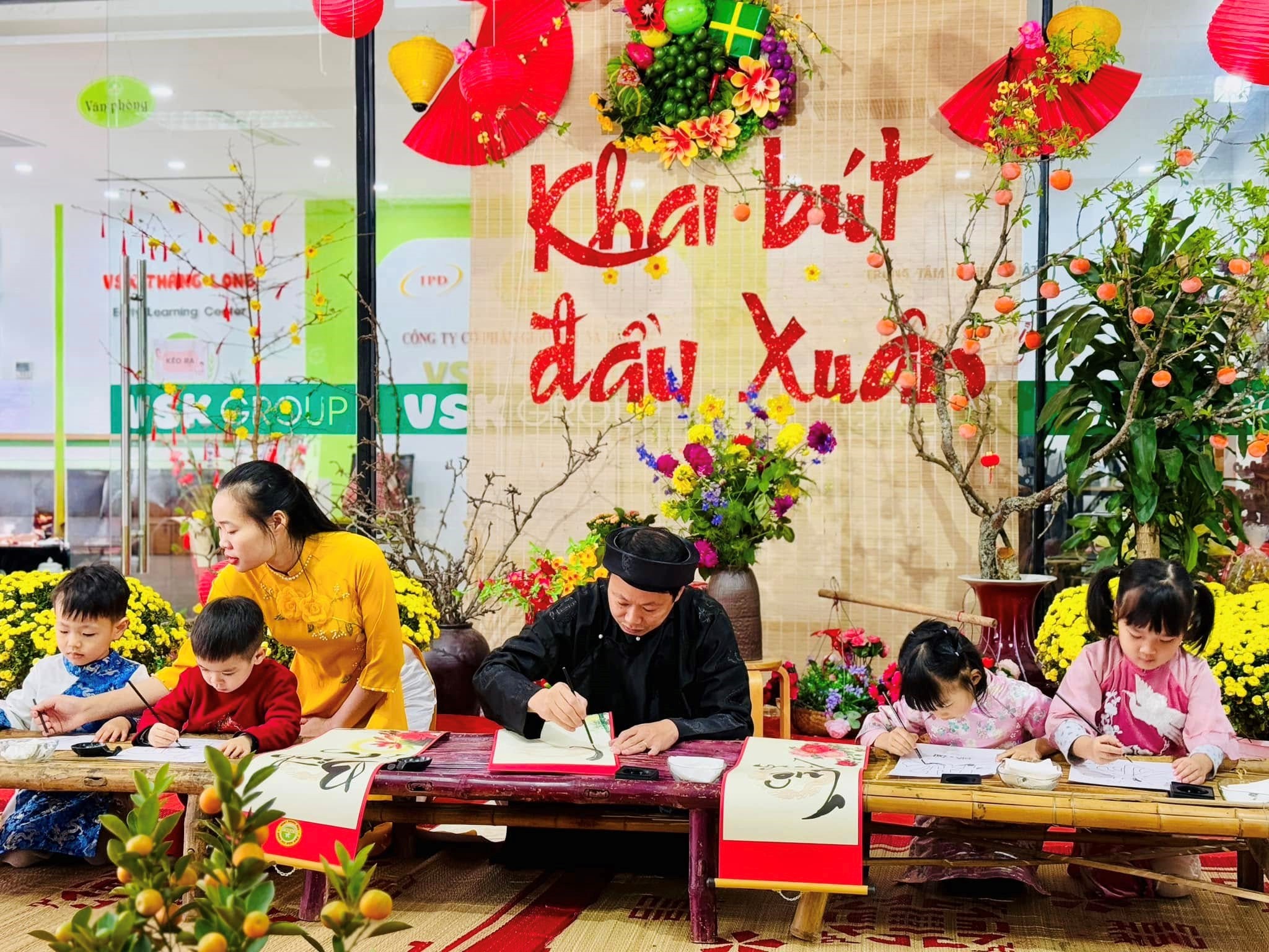 Trường Mầm non VSK Thăng Long ươm mầm tình yêu nước từ những trải nghiệm đầu đời- Ảnh 6. Trường Mầm non VSK Thăng Long ươm mầm tình yêu nước từ những trải nghiệm đầu đời- Ảnh 6.