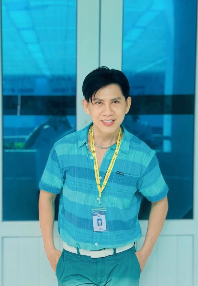 Ca sĩ Mai Tuấn ‘Mưa bụi’ U60: Sống độc thân kín tiếng, làm thầy giáo dạy Toán - Ảnh 7. Ca sĩ Mai Tuấn ‘Mưa bụi’ U60: Sống độc thân kín tiếng, làm thầy giáo dạy Toán - Ảnh 7.