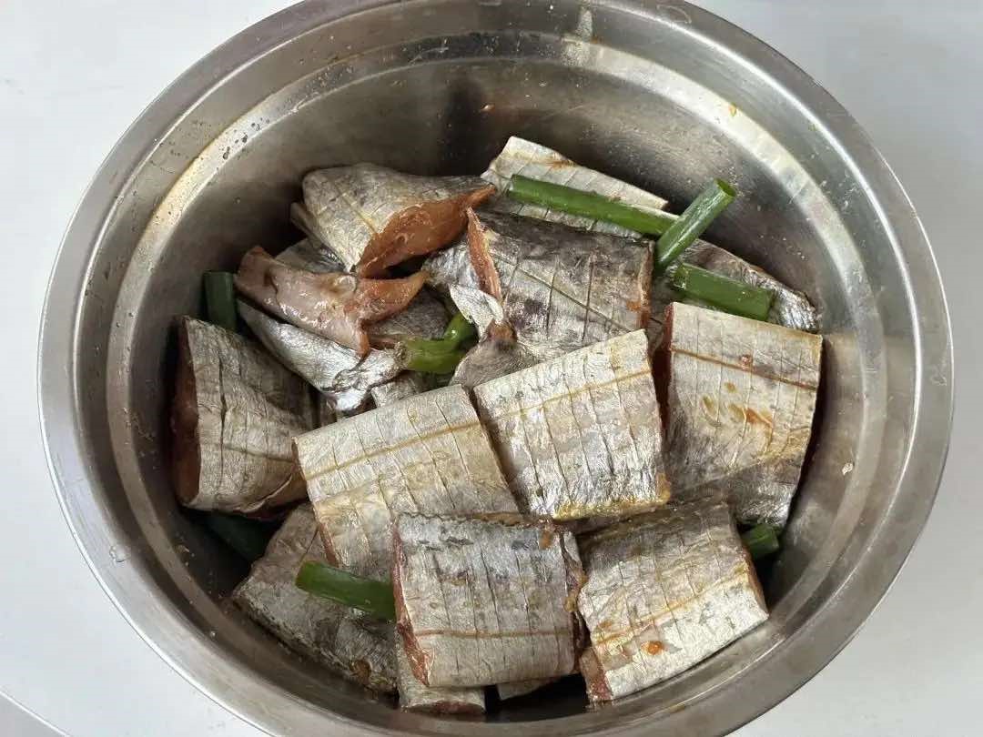 Loại cá có nhiều vào tháng 4 đem nấu với Loại cá có nhiều vào tháng 4 đem nấu với
