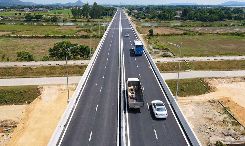 Đi Hà Tĩnh, Nghệ An dịp lễ 30/4 – 1/5: Cao tốc đã thông, cần lưu ý gì để tránh tắc đường?- Ảnh 2.